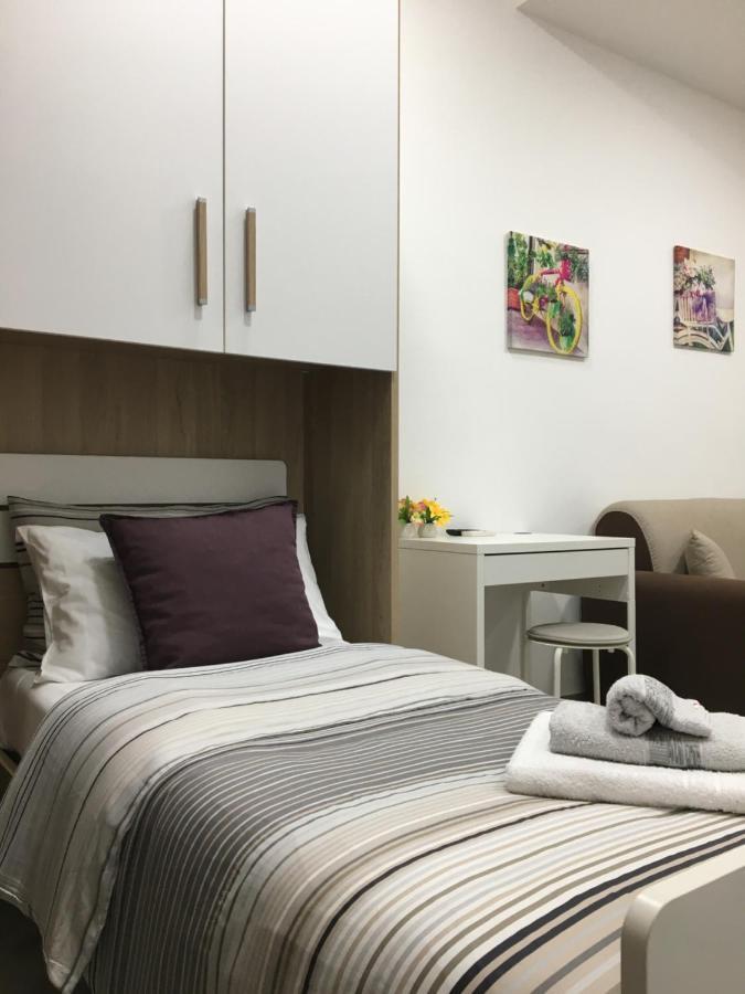 Lm Apartment - View Over The City 卡塔尼亚 外观 照片