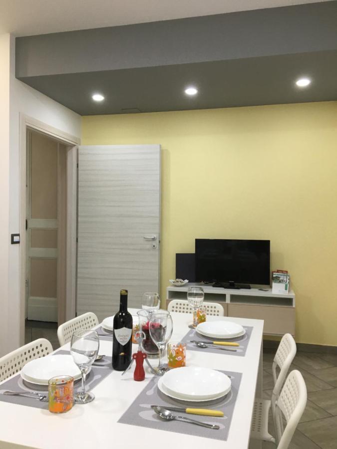 Lm Apartment - View Over The City 卡塔尼亚 外观 照片